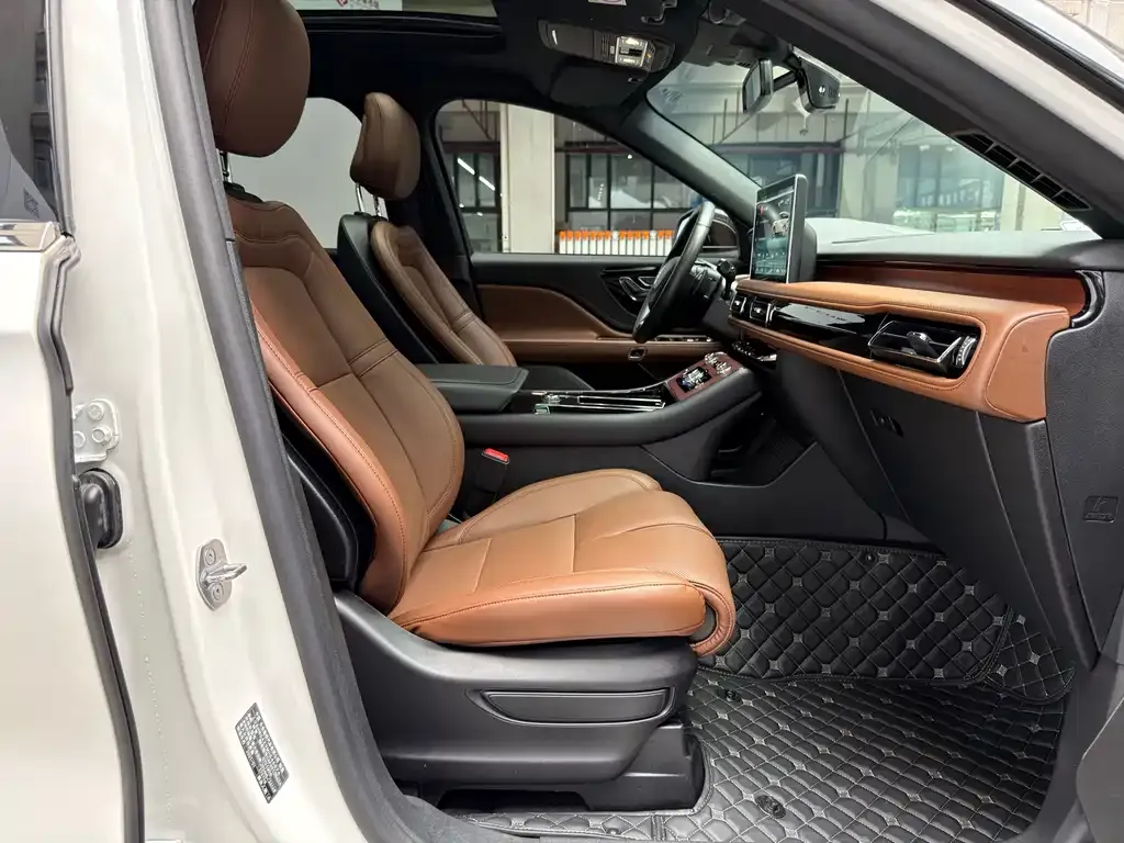 Lincoln Aviator 2021 из CN, фото 4