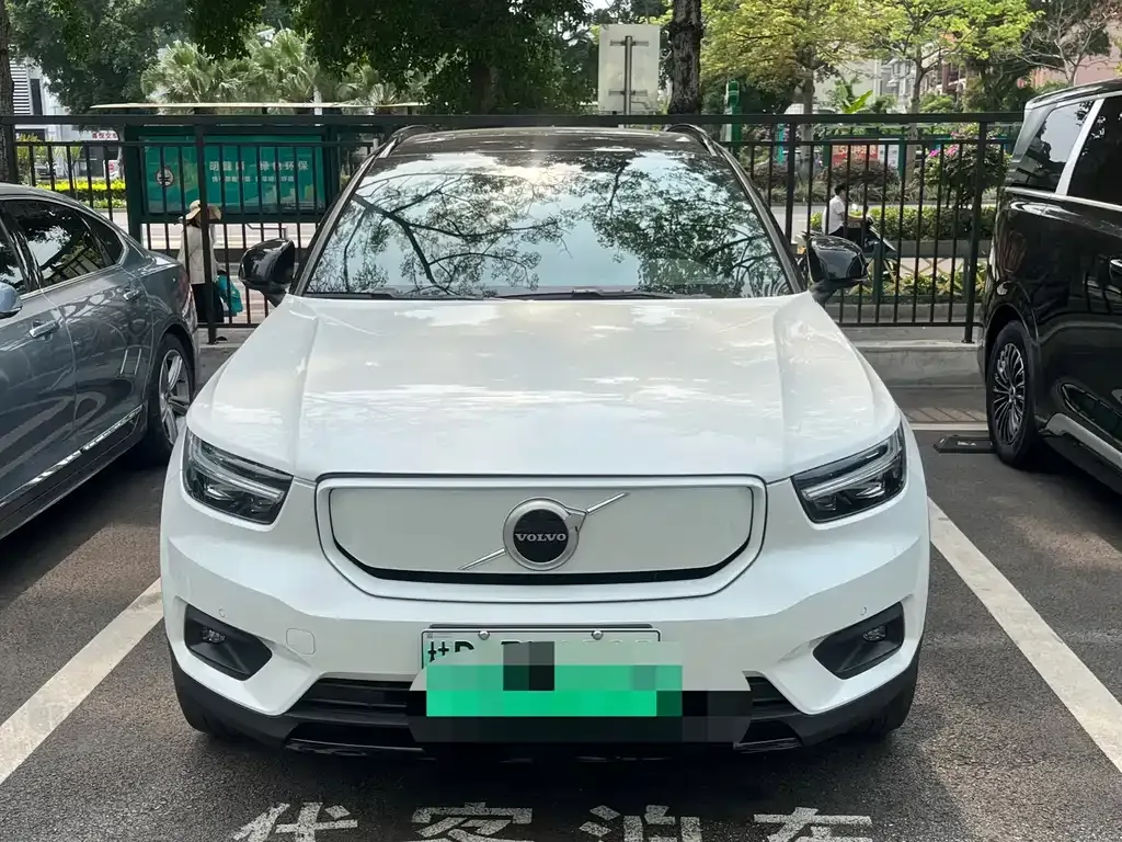 Volvo XC40 NEV 2022 из CN, фото 4