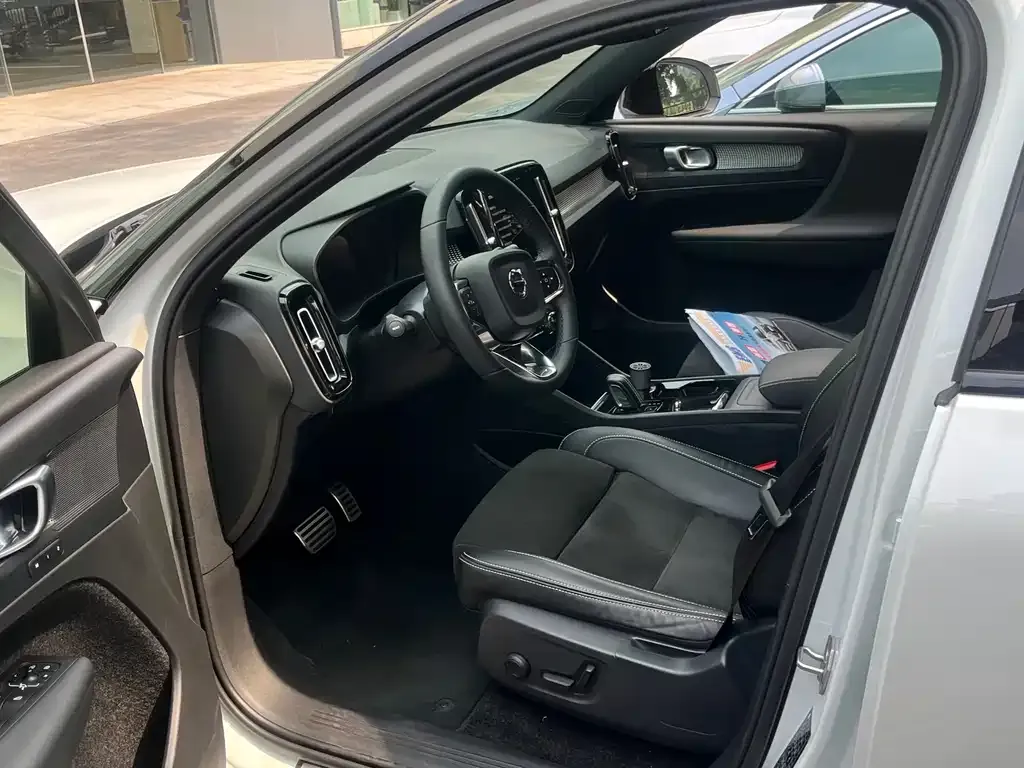 Volvo XC40 NEV 2022 из CN, фото 7