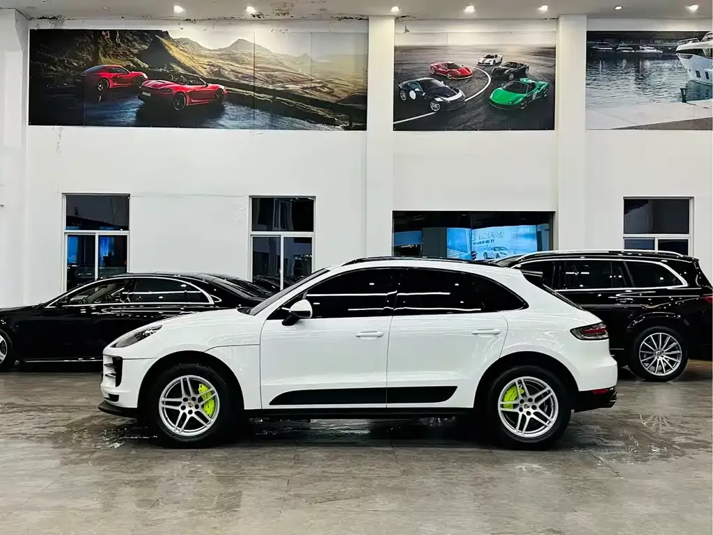 Porsche Macan — фото 9
