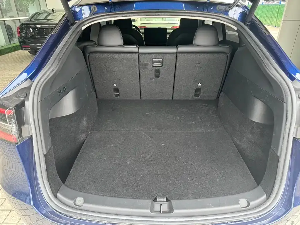 Tesla Model Y 2023 из CN, фото 7