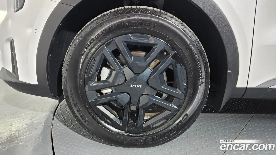 Kia Sorento — фото 10
