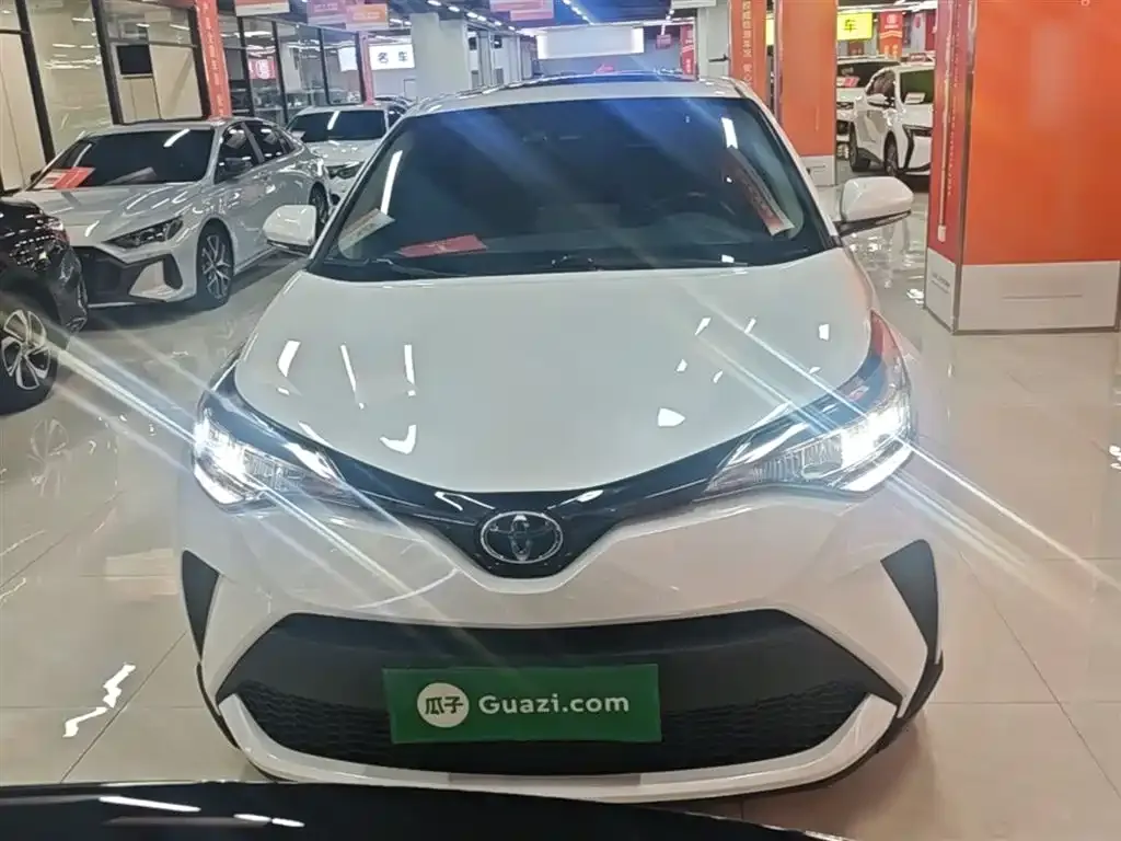 Toyota C-HR — фото 4