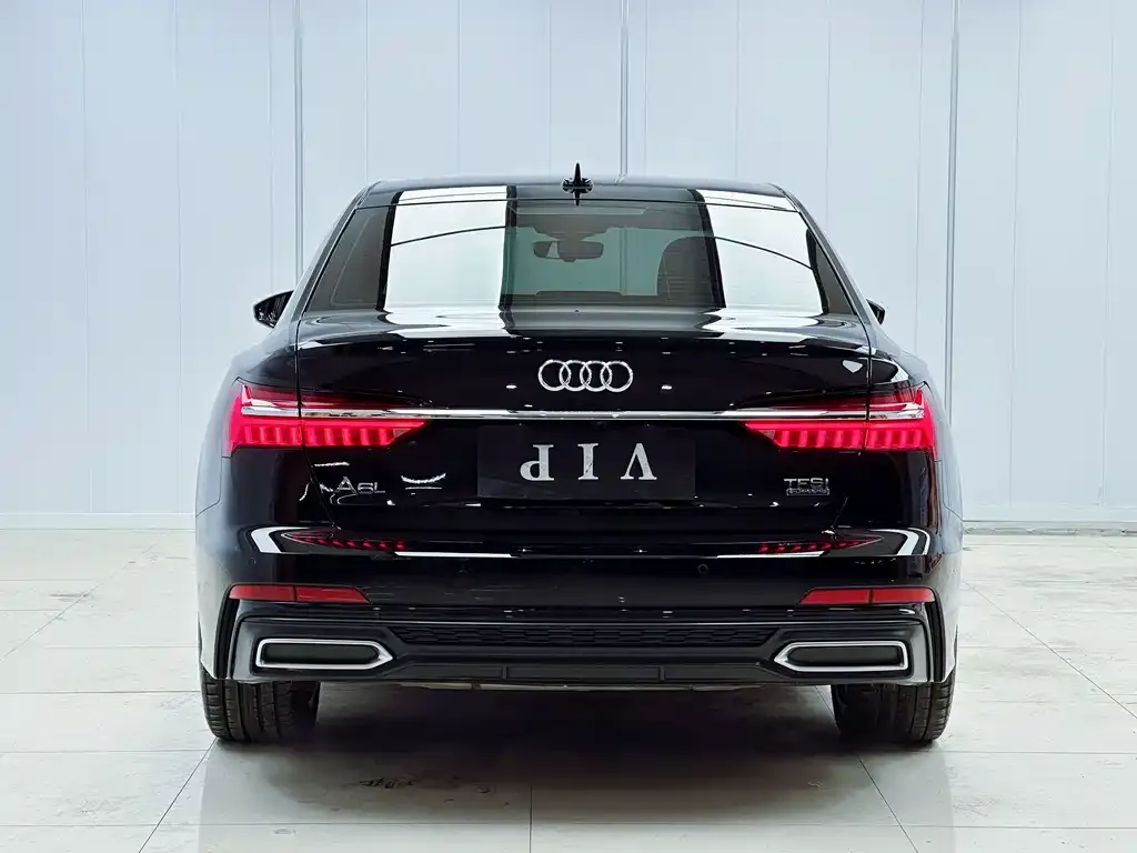 Audi A6L — фото 6