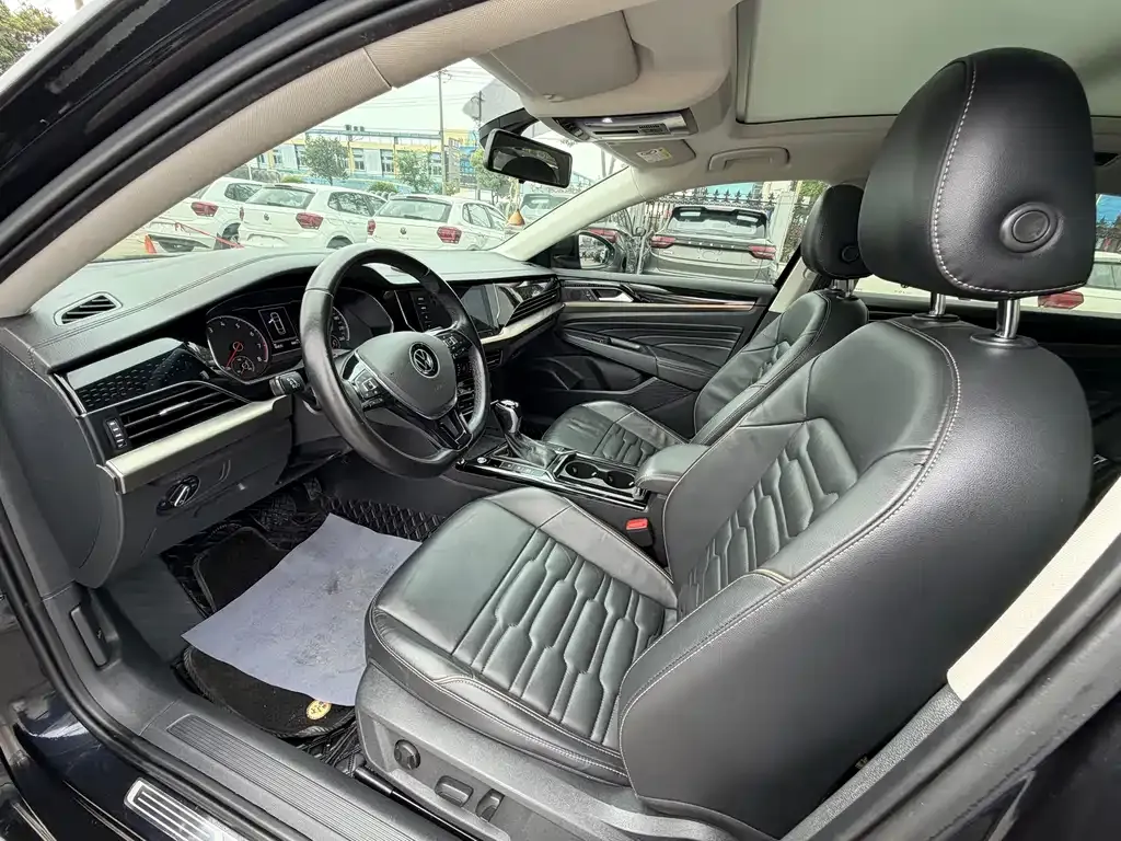 Volkswagen Passat — фото 5