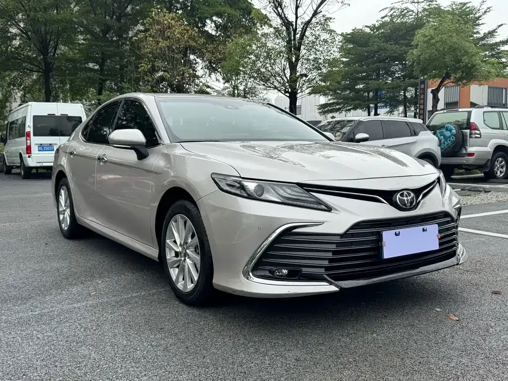 Toyota Camry 2023 из CN, фото 9