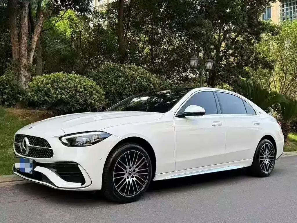 Mercedes-Benz C-Class — фото 1
