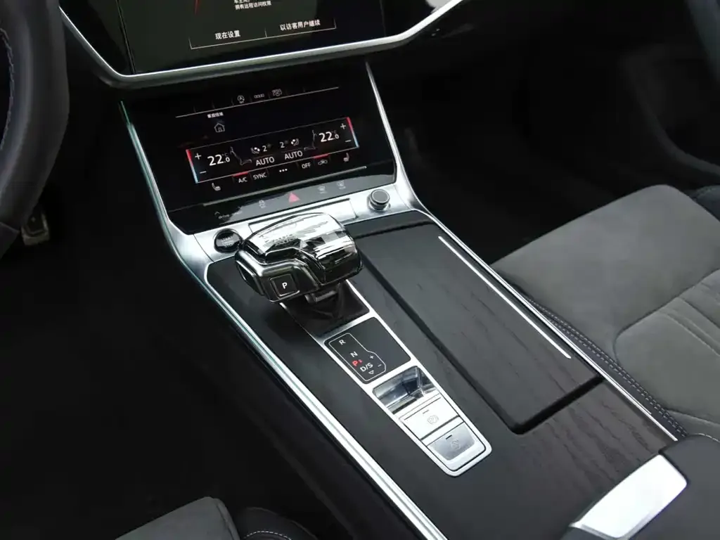 Audi A6L — фото 6