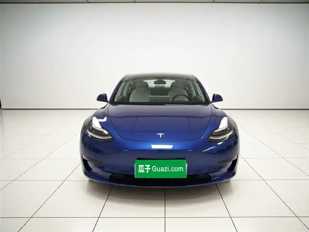 Tesla Model 3 — фото 7