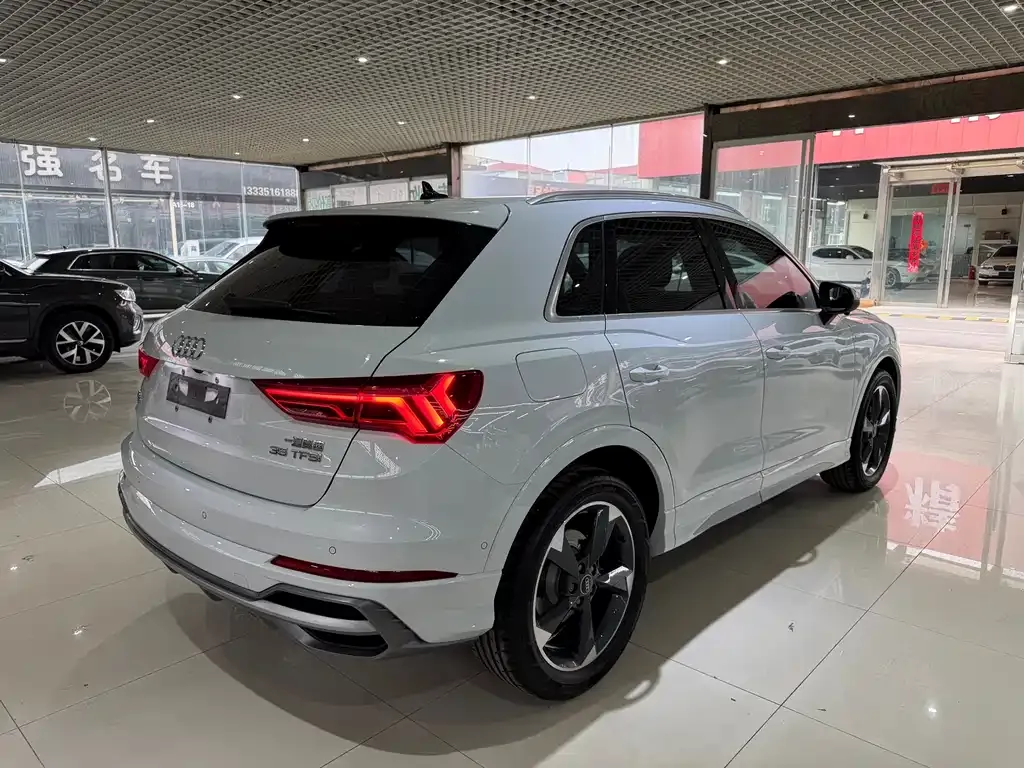 Audi Q3 — фото 5