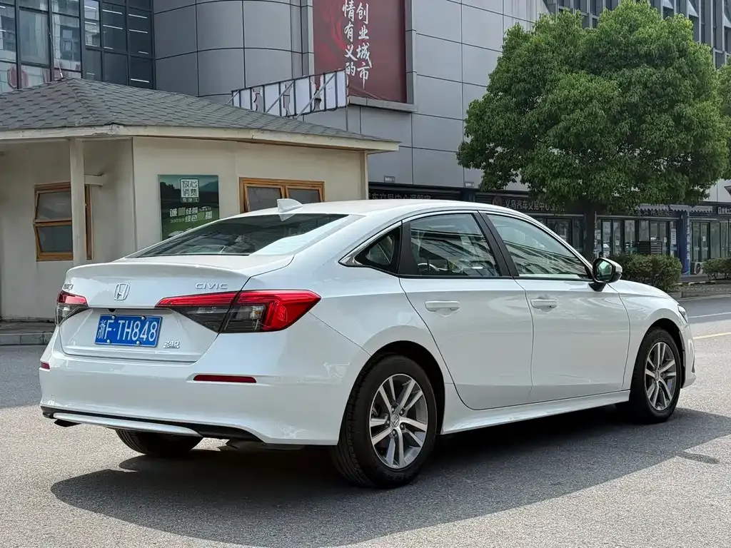 Honda Civic — фото 6