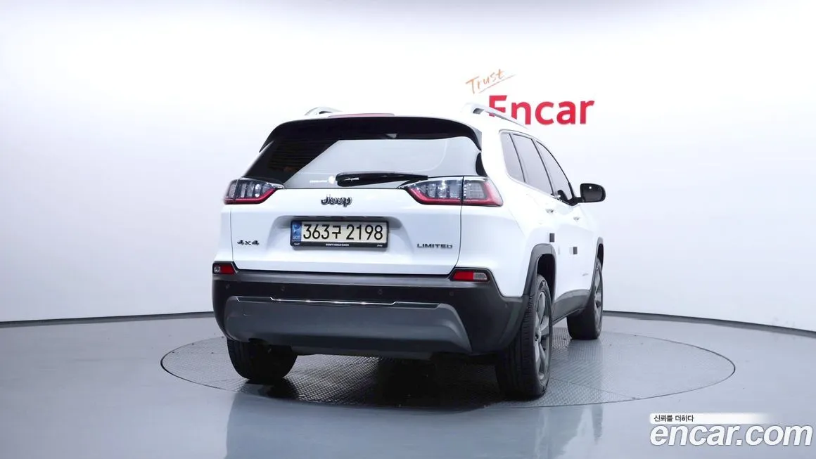 Jeep Cherokee 2021 из KR, фото 2