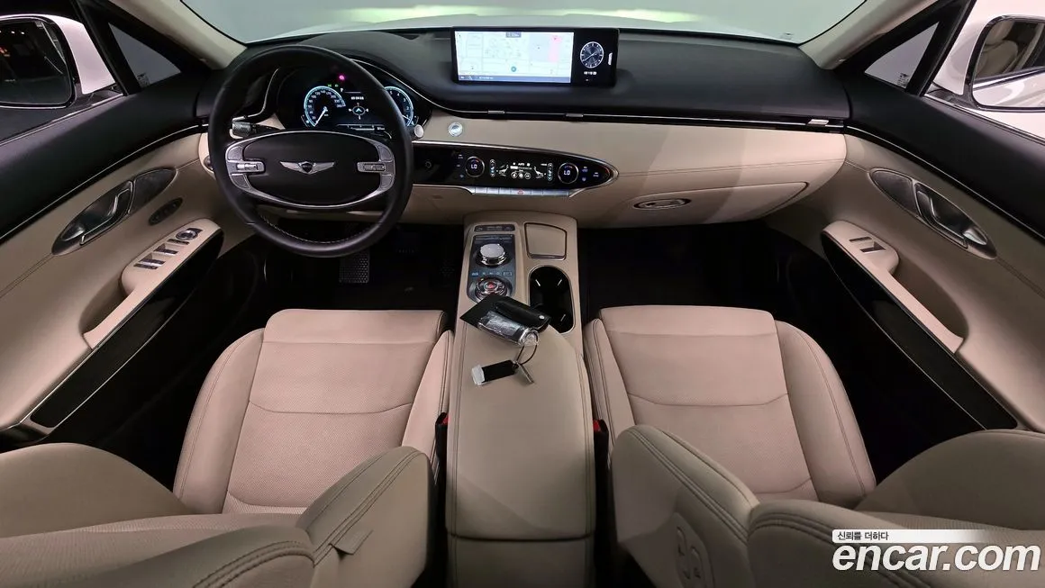 Genesis GV70 — фото 10