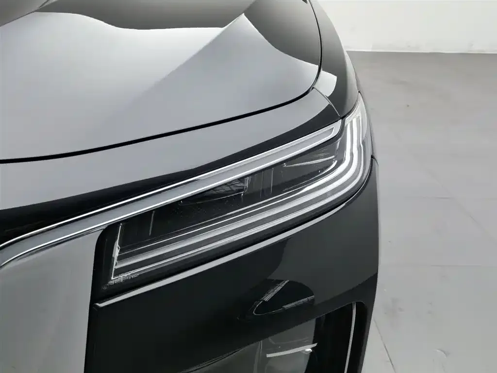 Hongqi H9 — фото 3