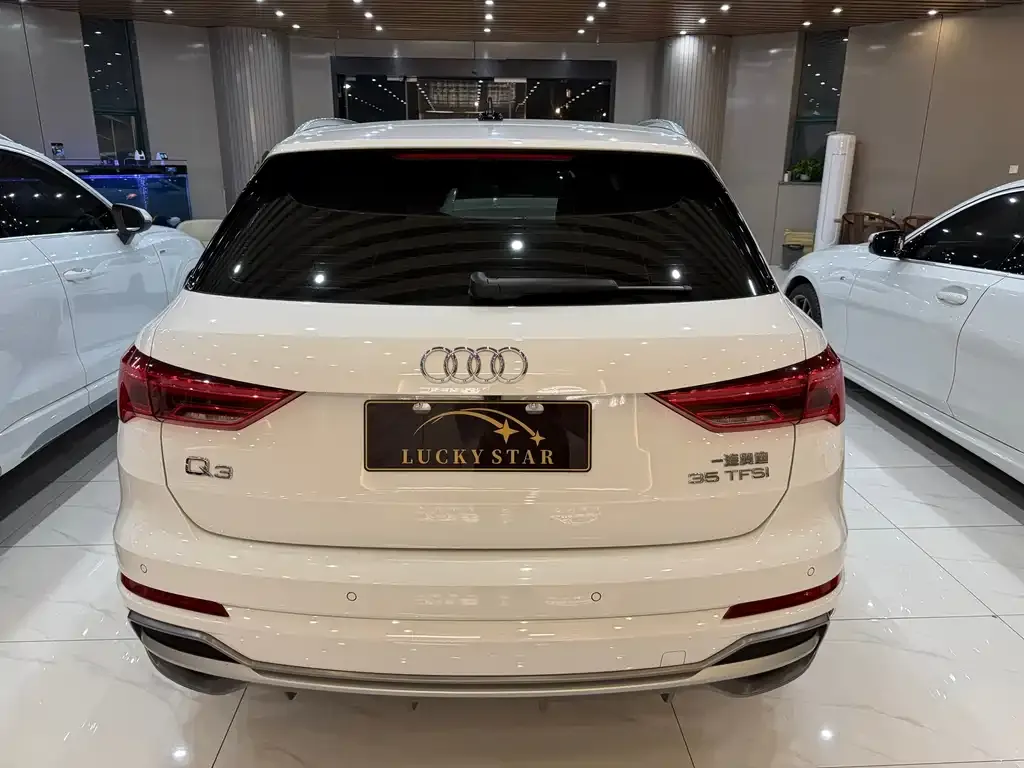 Audi Q3 — фото 6