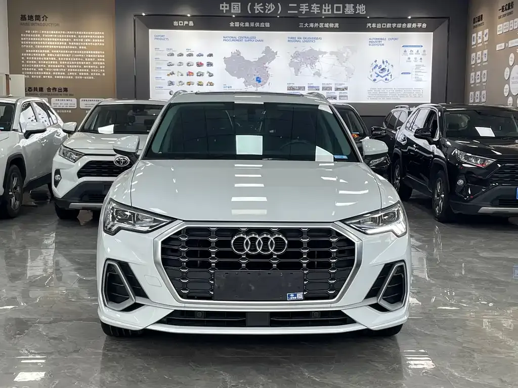 Audi Q3 — фото 6