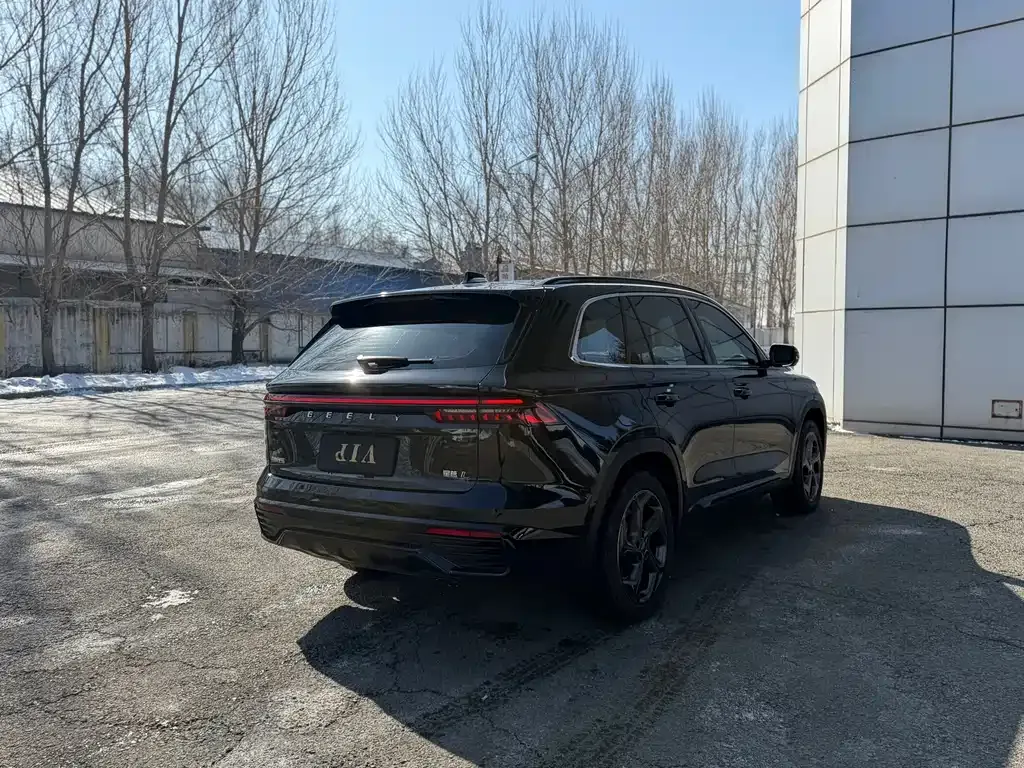 Geely Xingyue L — фото 10