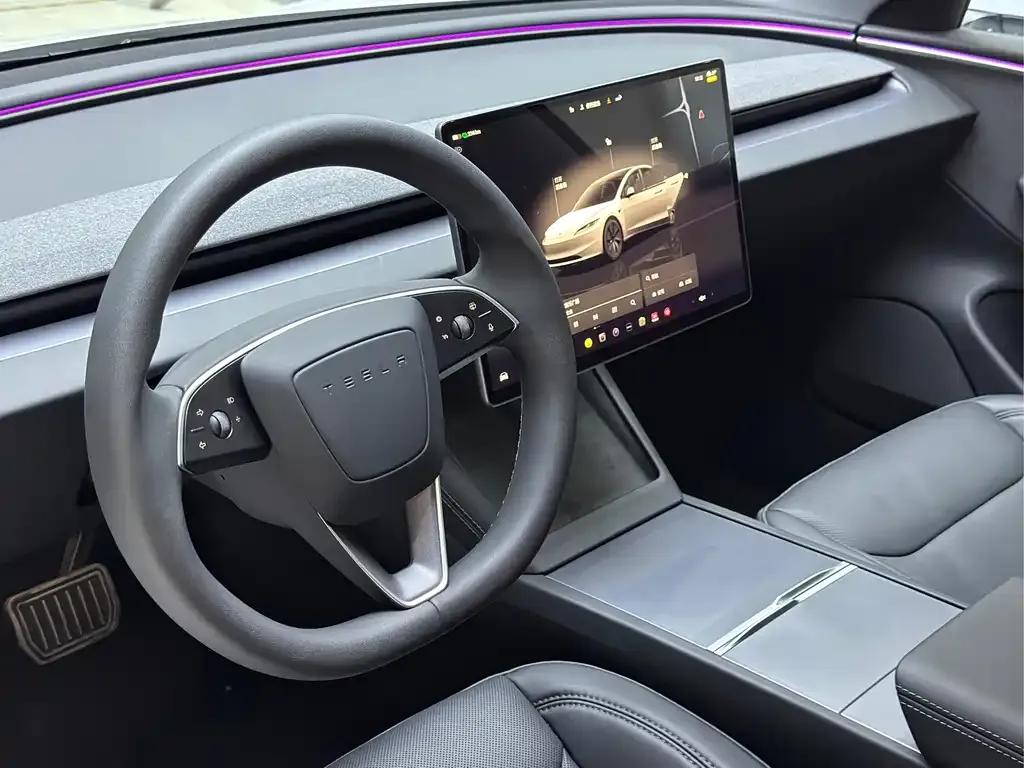 Tesla Model 3 — фото 4