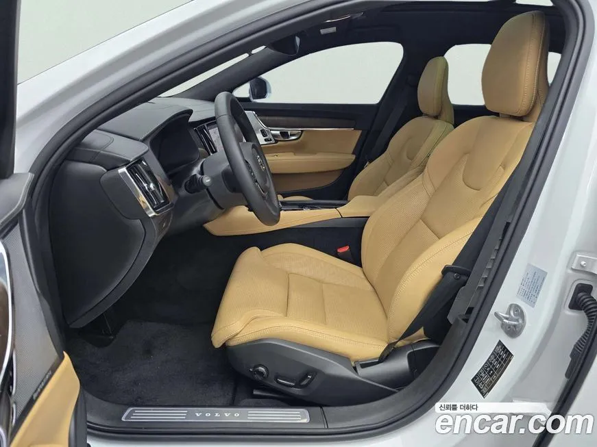 Volvo S90 — фото 10