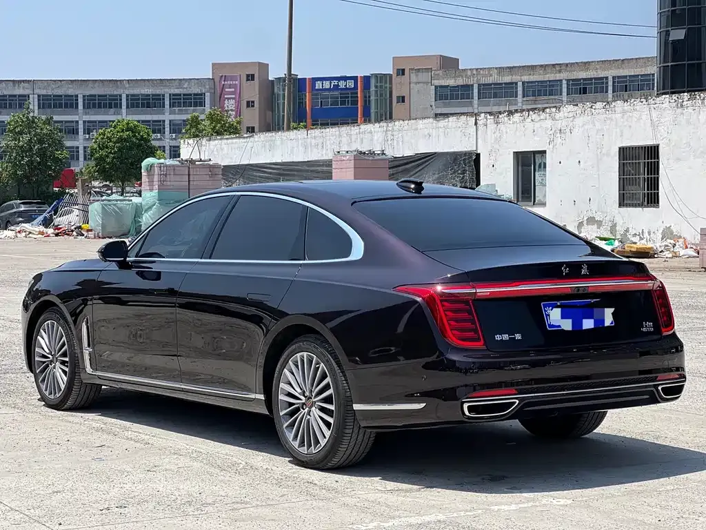 Hongqi H9 — фото 10