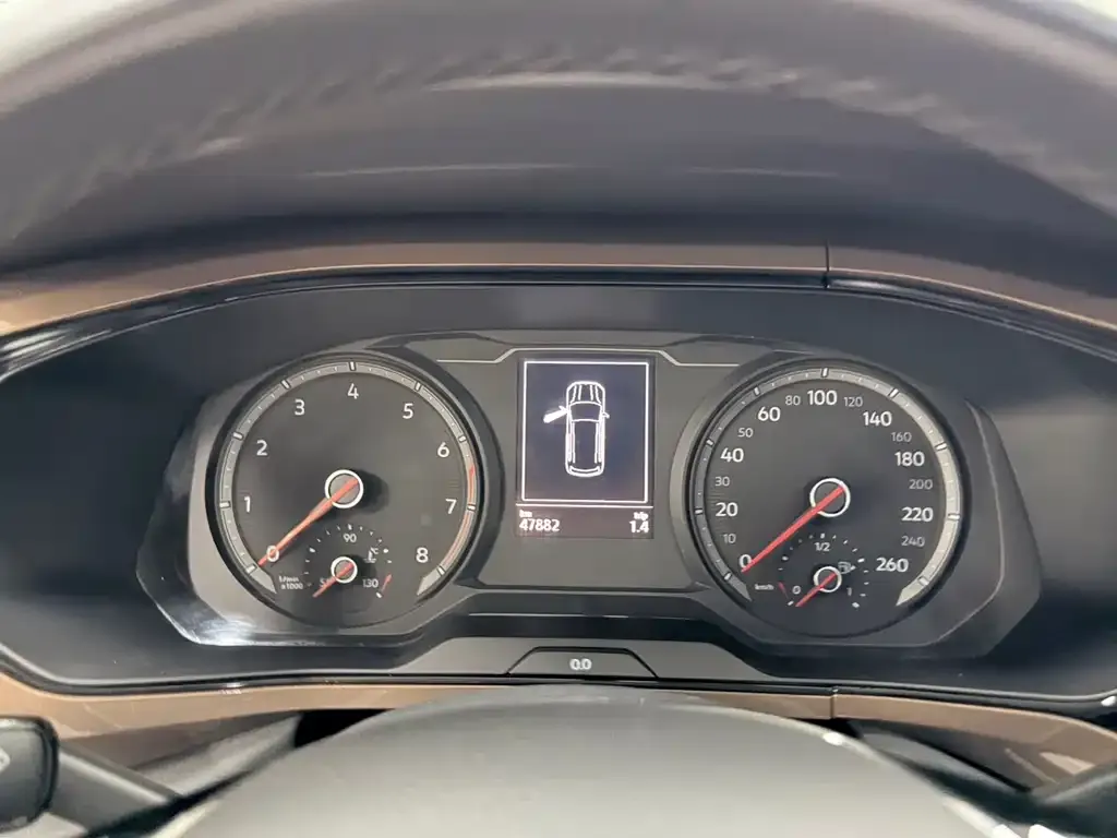 Volkswagen Tharu — фото 2