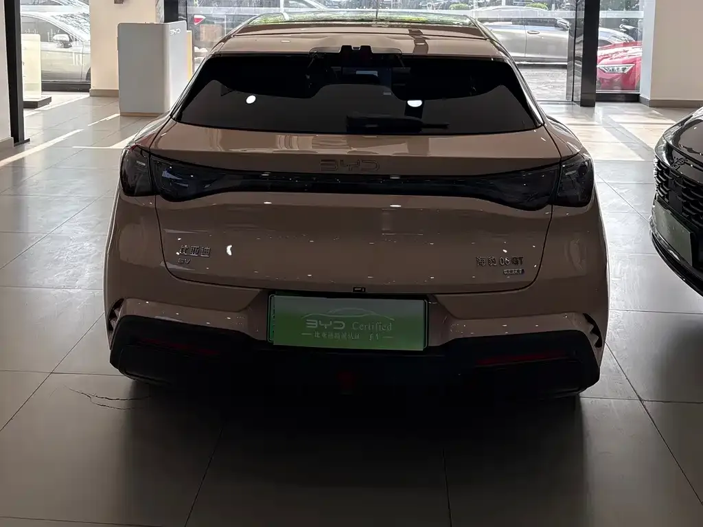 BYD Seal 06GT — фото 6