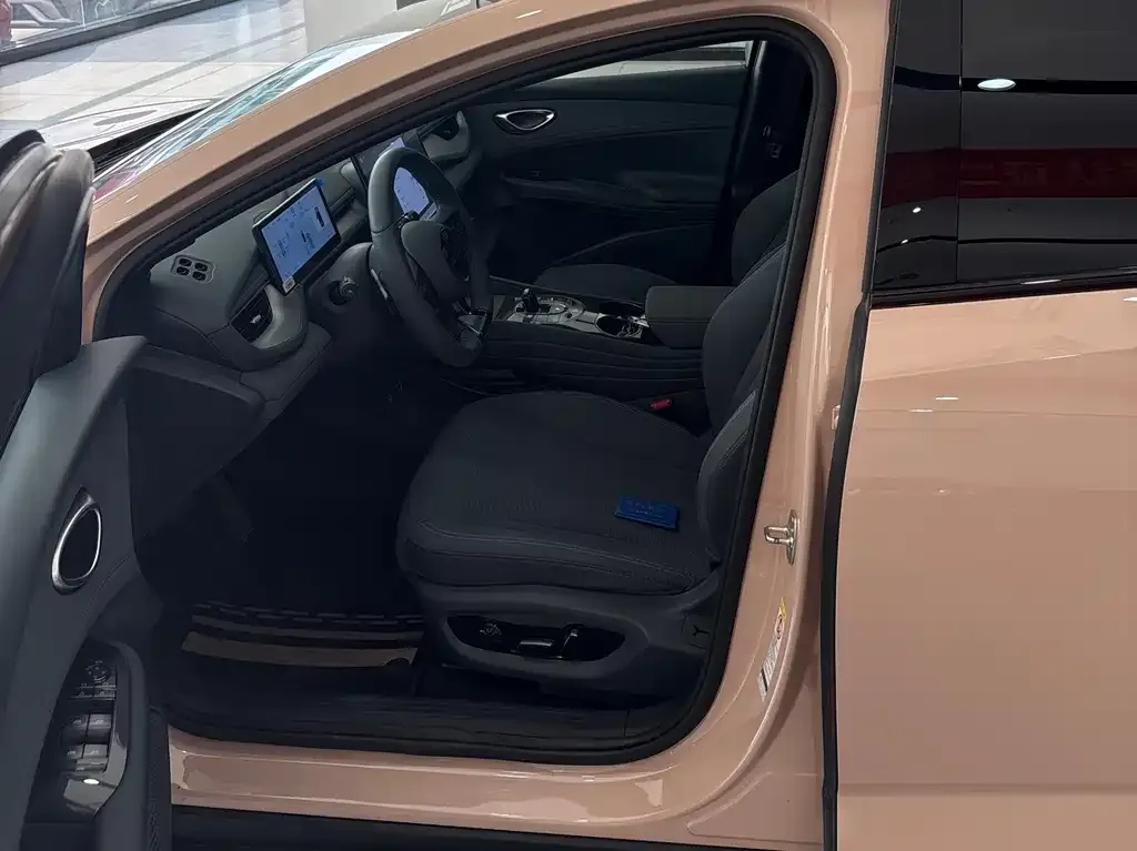 BYD Seal 06GT — фото 2