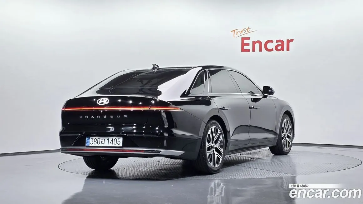 Hyundai Grandeur 2023 из KR, фото 3