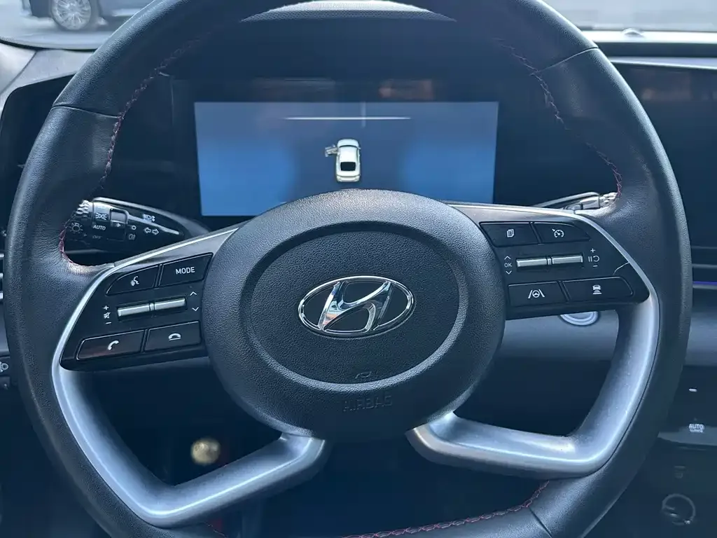 Hyundai Elantra — фото 4