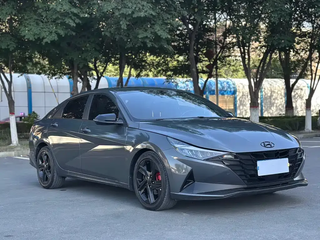 Hyundai Elantra — фото 9
