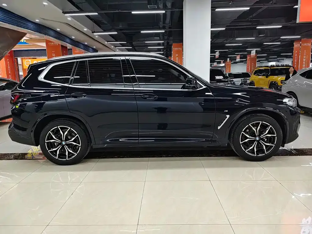 BMW X3 — фото 10