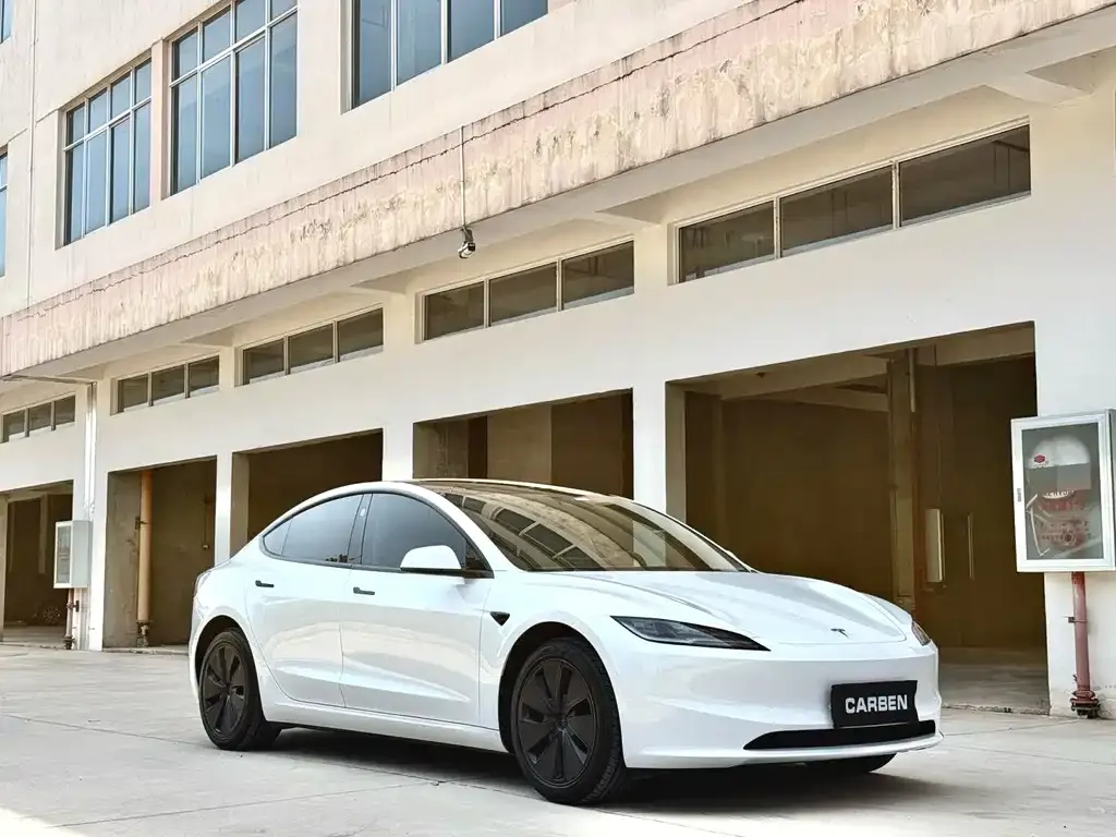 Tesla Model 3 — фото 6