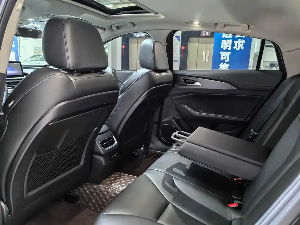Hongqi H5 2023 из CN, фото 2