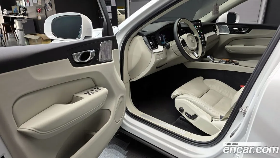 Volvo XC60 2026 из KR, фото 8