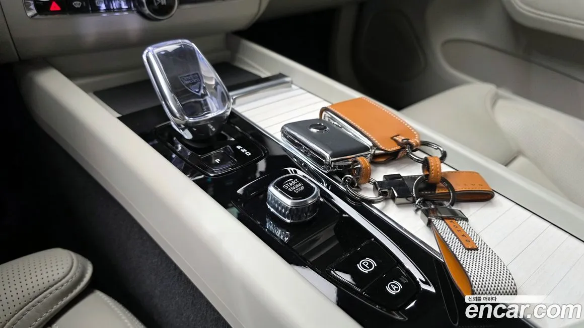 Volvo XC60 2026 из KR, фото 10