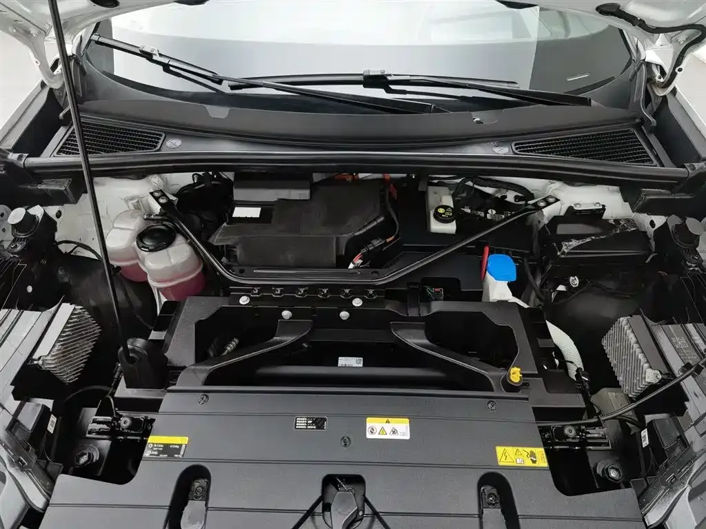 Audi Q5 e-tron 2023 из CN, фото 7