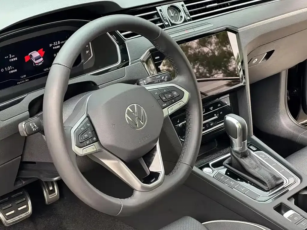 Volkswagen Magotan GTE PHEV 2024 из CN, фото 9