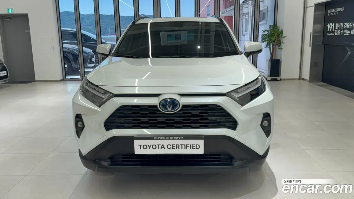 Toyota RAV4 — фото 10