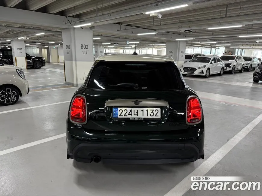 Mini Cooper 2023 из KR, фото 2