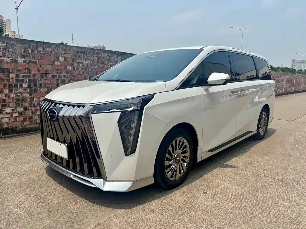 GAC Motor Trumpchi M8 — фото 1