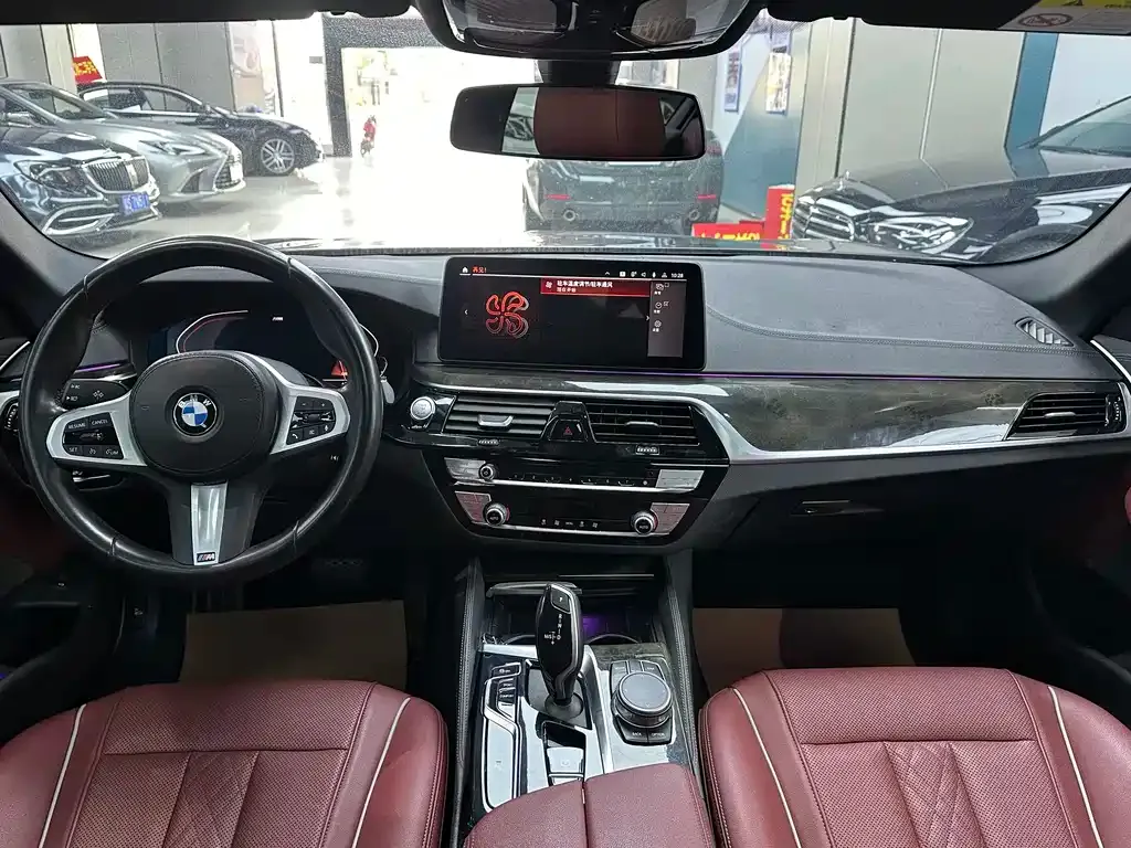 BMW 5 Series — фото 9