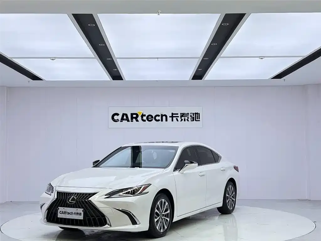 Lexus ES 2024 из CN, фото 1