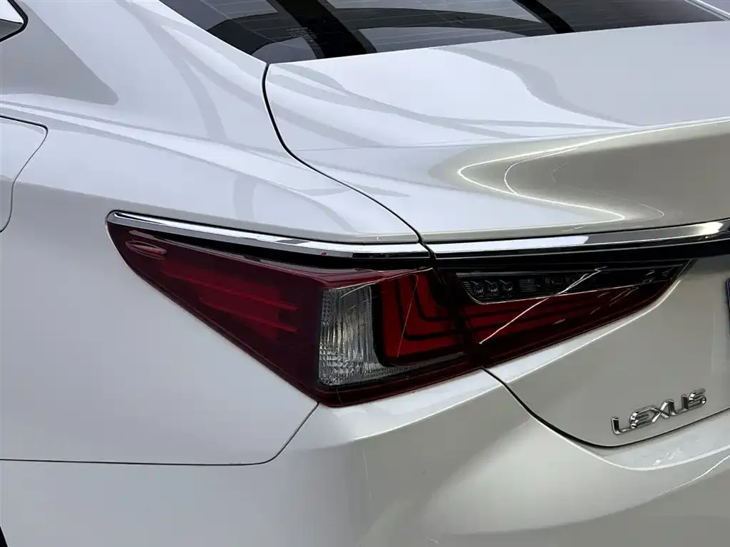 Lexus ES 2024 из CN, фото 8