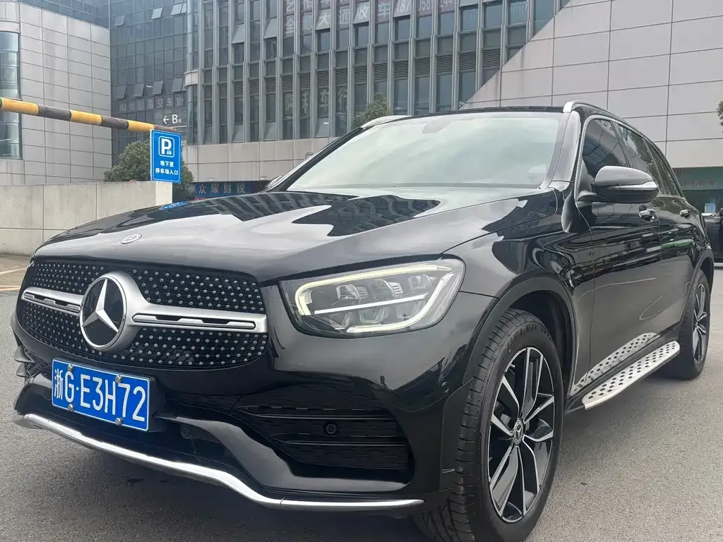 Mercedes-Benz GLC — фото 1