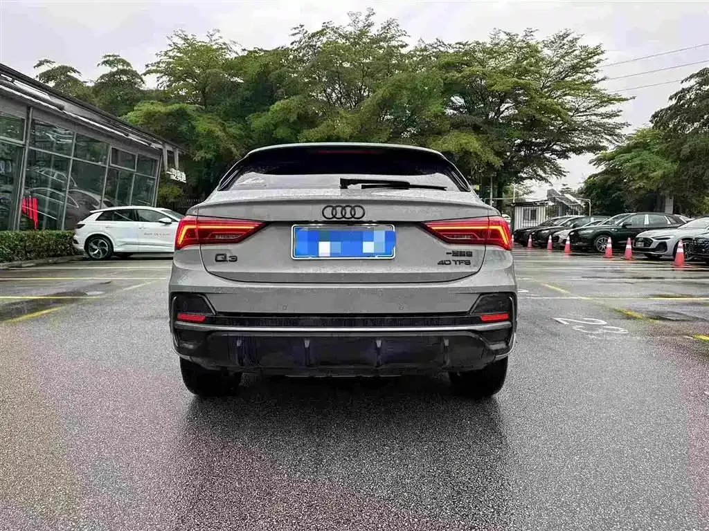 Audi Q3 Sportback — фото 10