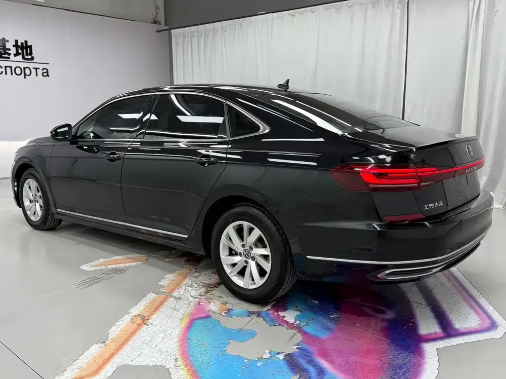 Volkswagen Passat — фото 6