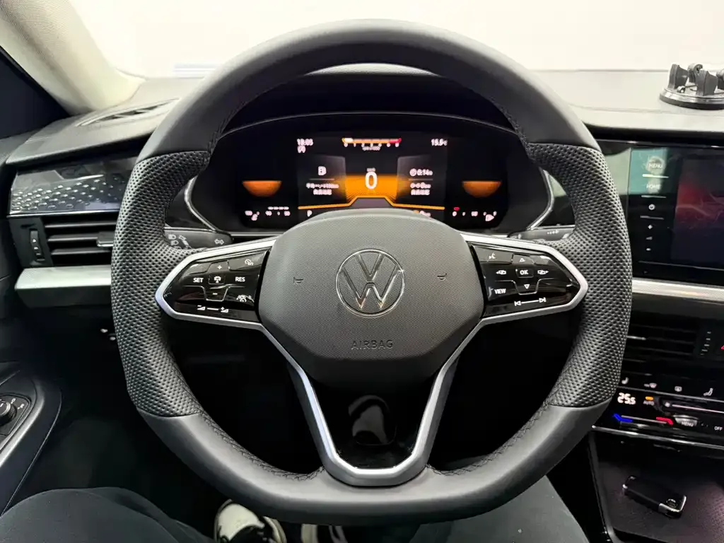 Volkswagen Passat — фото 9