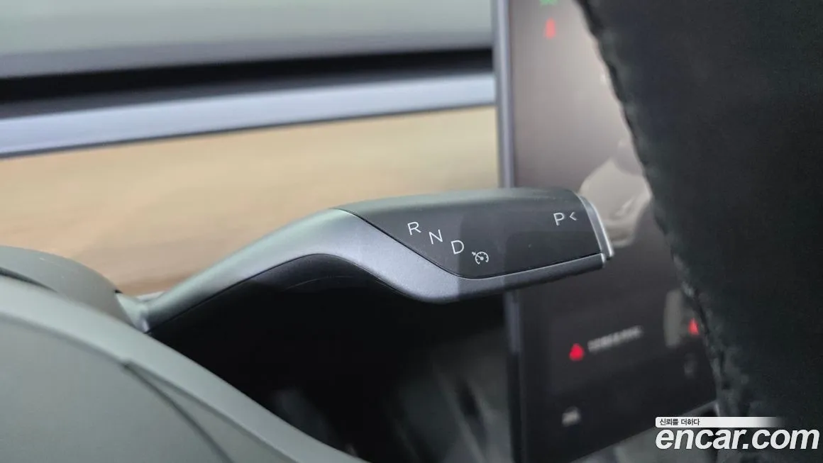 Tesla Model 3 — фото 3