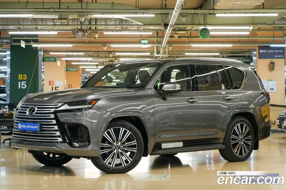 Lexus LX
