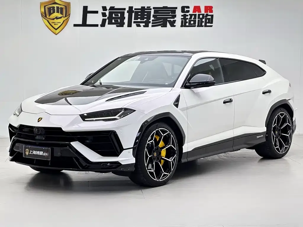Lamborghini Urus — фото 1